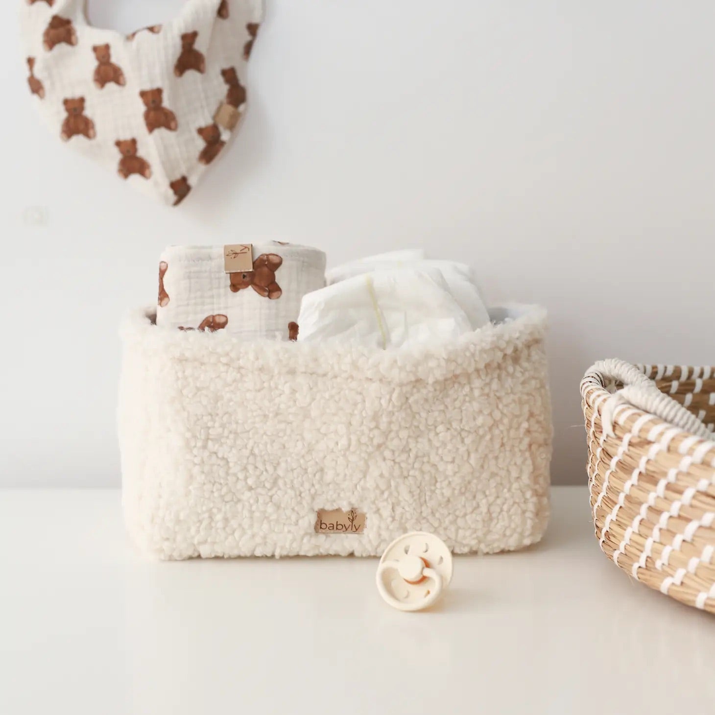 Babyly Teddy -vaippasäilytyskori, Cream tai Taupe, 3 eri kokoa