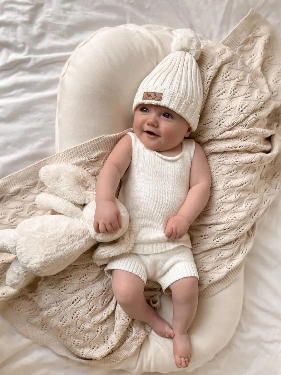 Little B's Nursery Ribbed Beanie -vauvan tupsupipo, Honey Milk