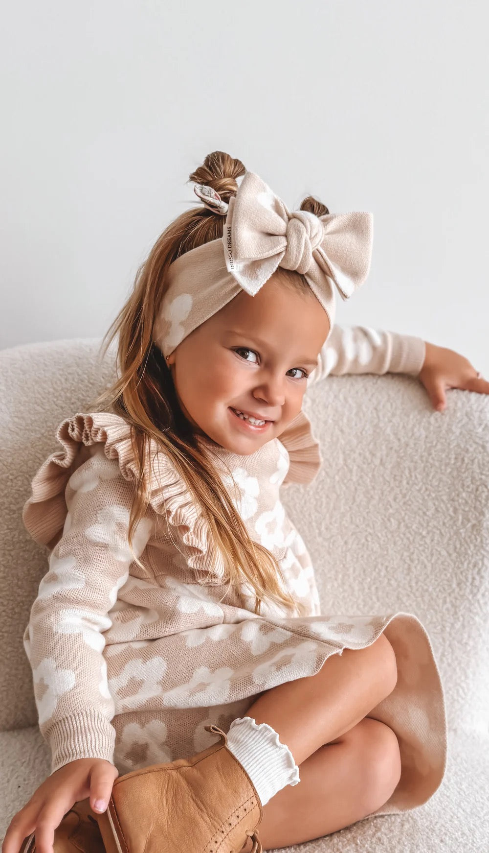 Indigo Dreams Lola -neulerusettipanta, Oatmeal