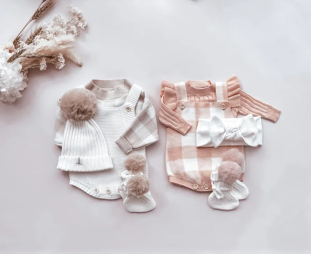 Indigo Dreams Oat Pom Beanie vauvan pipo pörrötupsulla