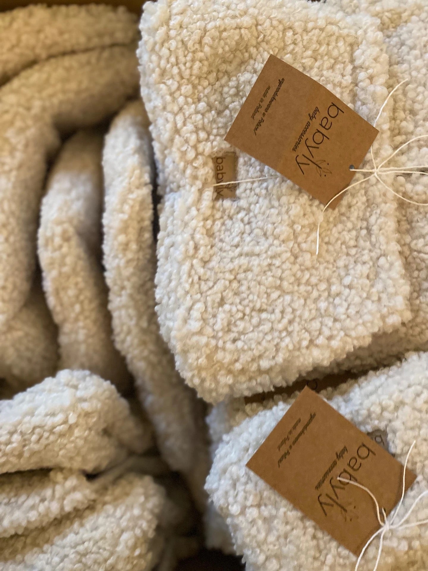 Babyly Teddy -vaippasäilytyskori, Cream tai Taupe, 3 eri kokoa