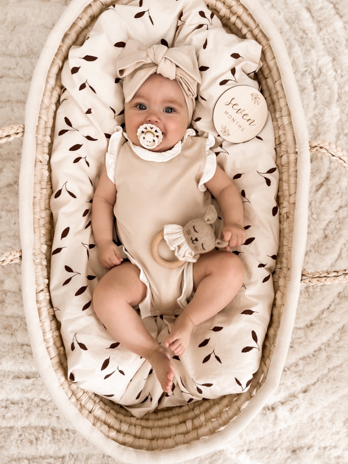 Camy & Bunny Frill Ribbed romper + collar, Beige
