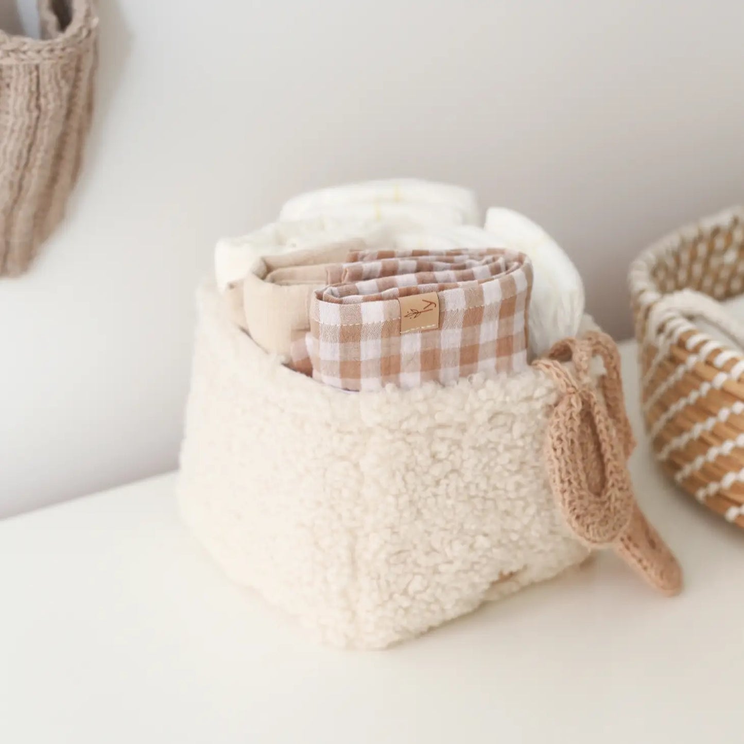 Babyly Teddy diaper storage basket, Cream or Taupe, 3 different sizes