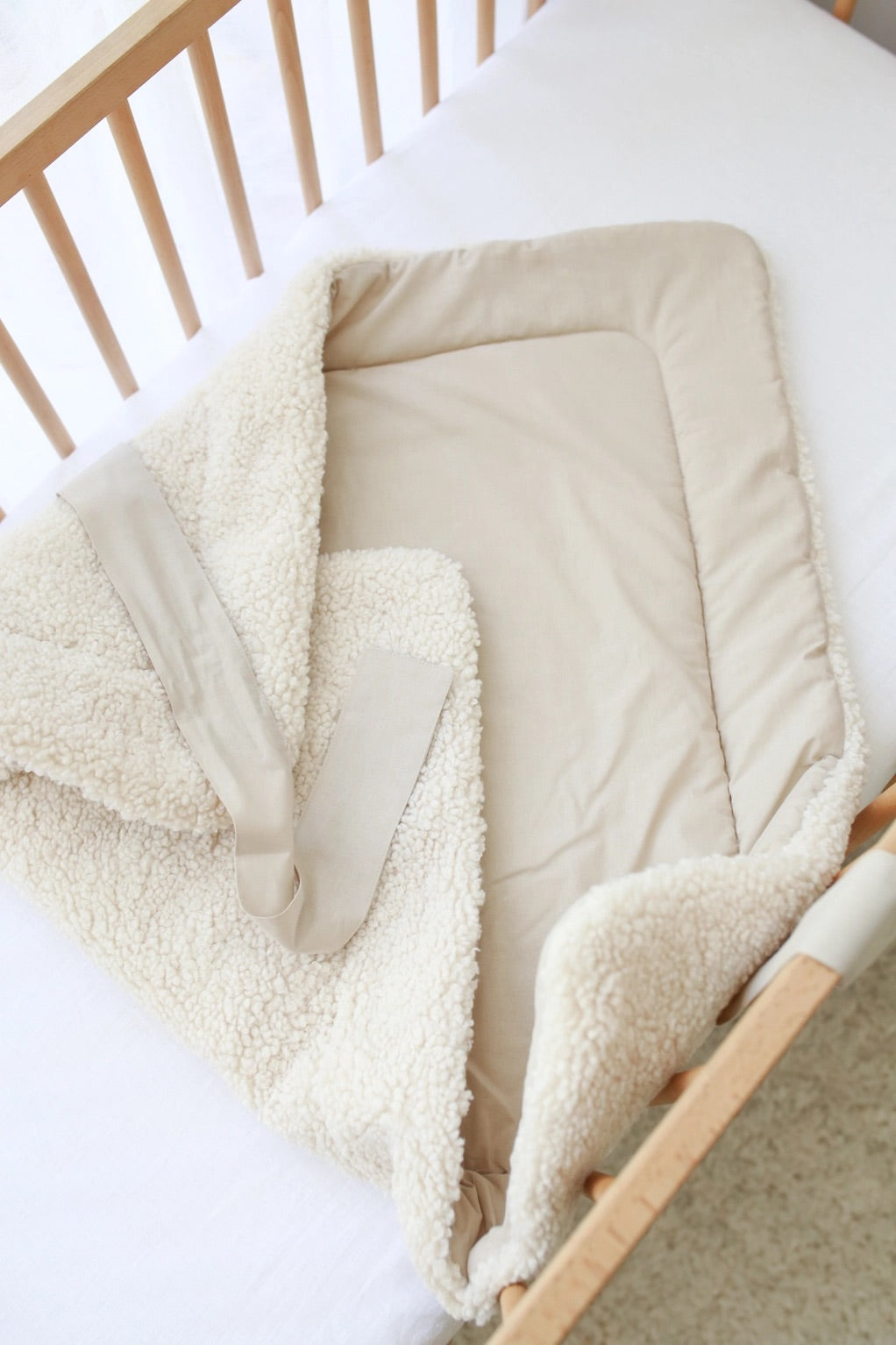 Babyly Teddy Baby Wrap vauvakapalo, Cream