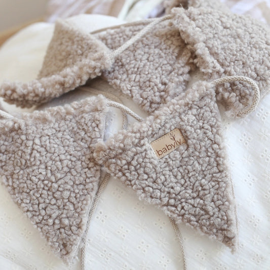 Babyly Teddy pennant ribbon, Cream or Taupe