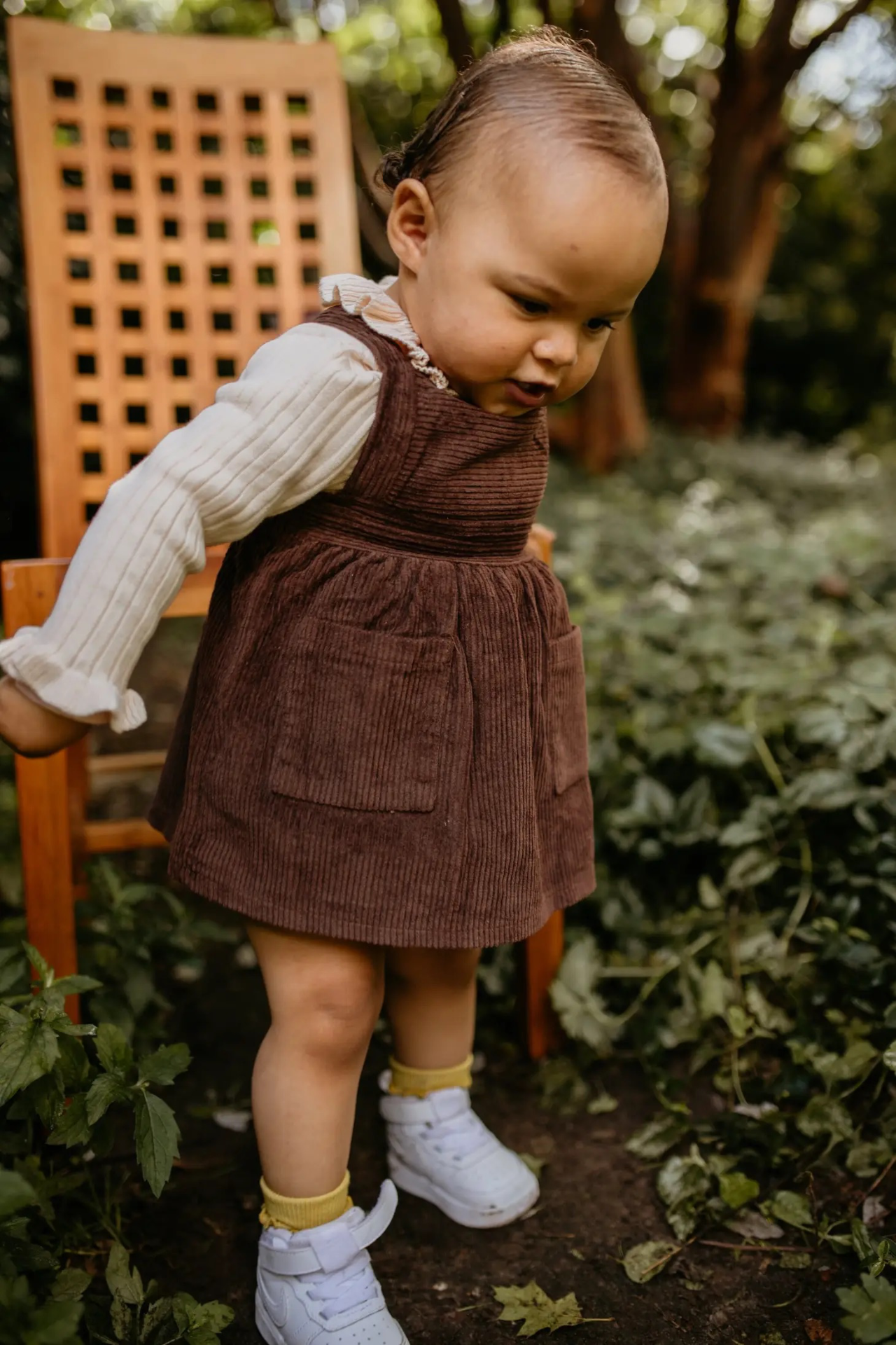 La Olivia Kids Luna Pinafore -vakosamettimekko, Suklaa tai Beige