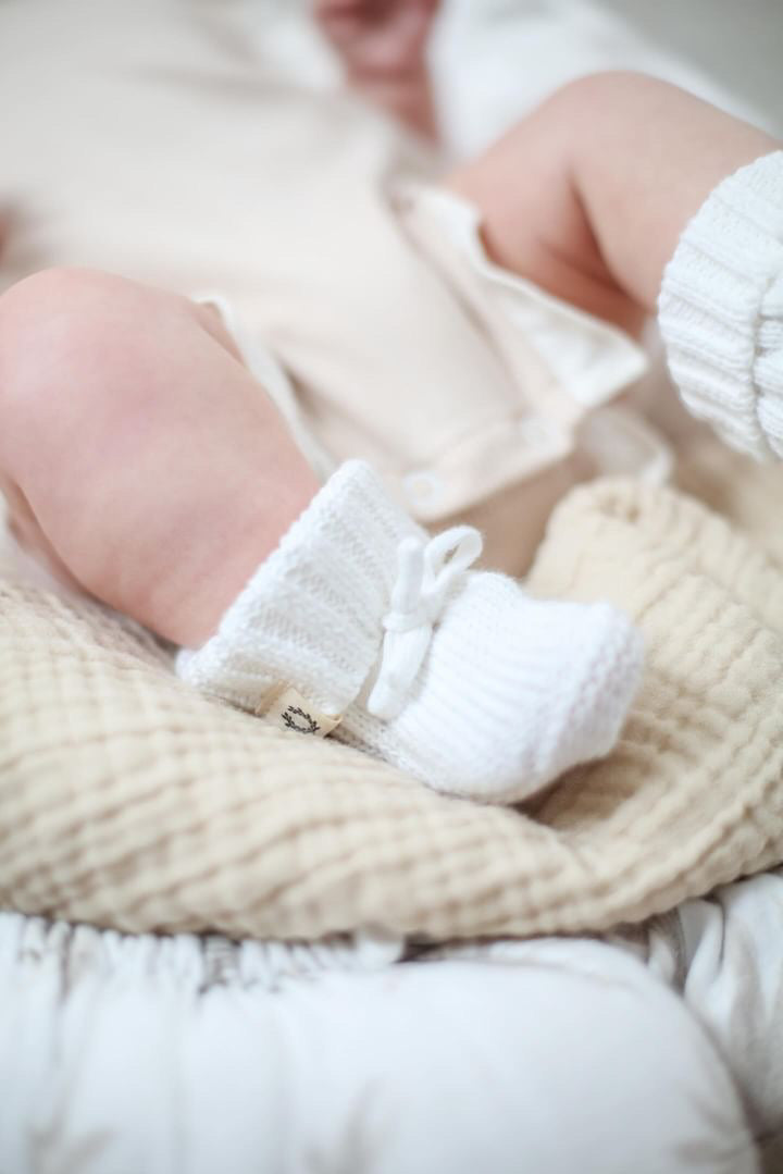 Liv & Loke baby slippers, White Dove