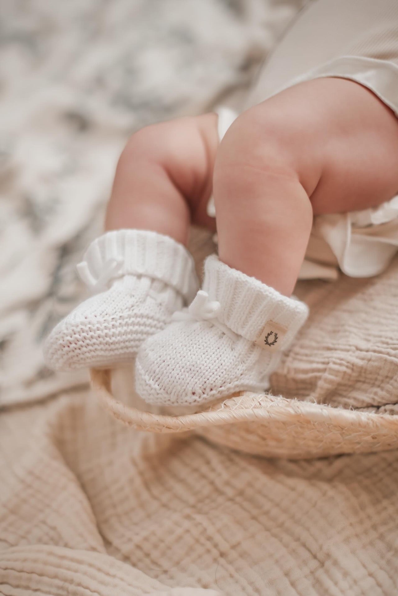 Liv & Loke baby slippers, White Dove