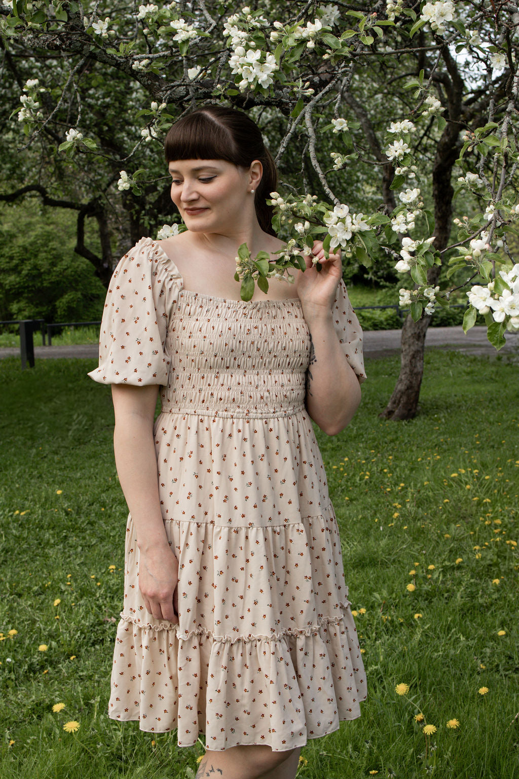 Katherine Brown Floral -mekko, Mama