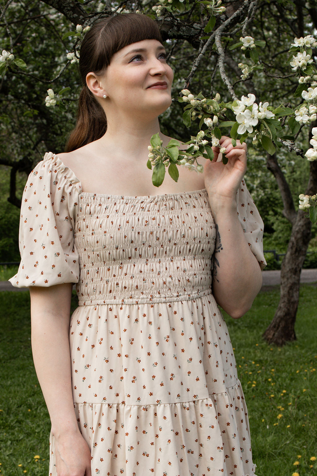 Katherine Brown Floral -mekko, Mama