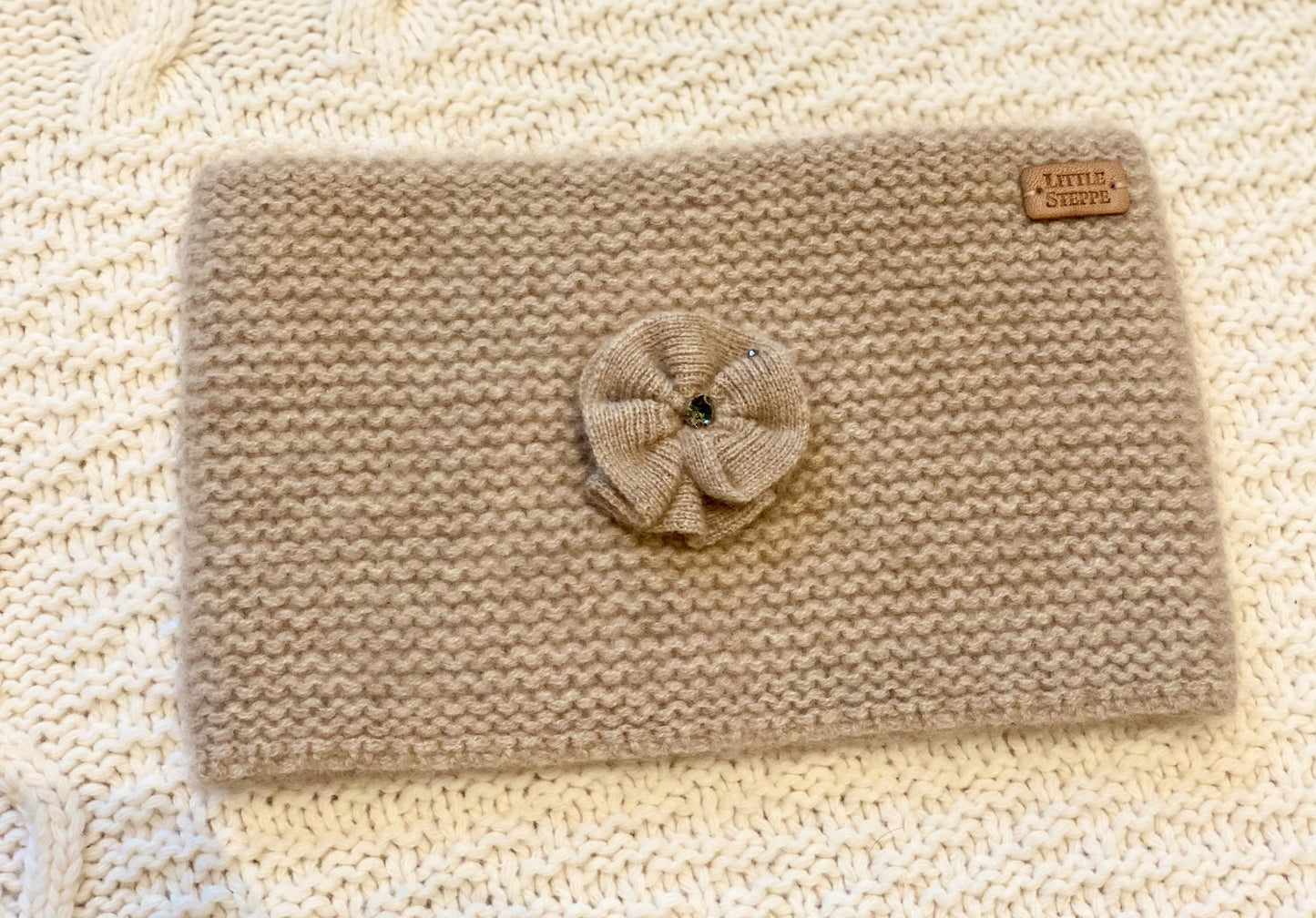 Little Steppe cashmere tube scarf