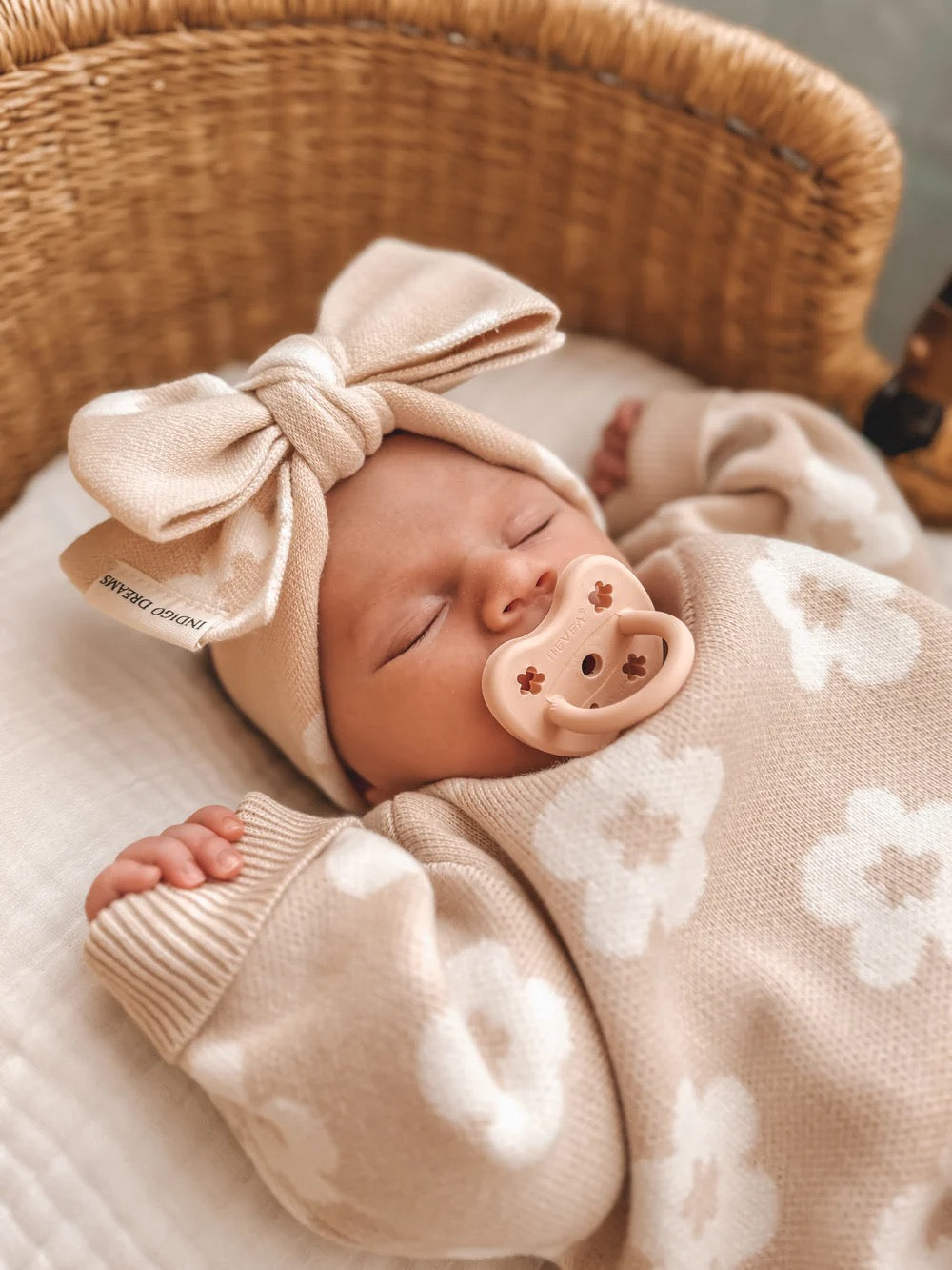 Indigo Dreams Lola -neulerusettipanta, Oatmeal