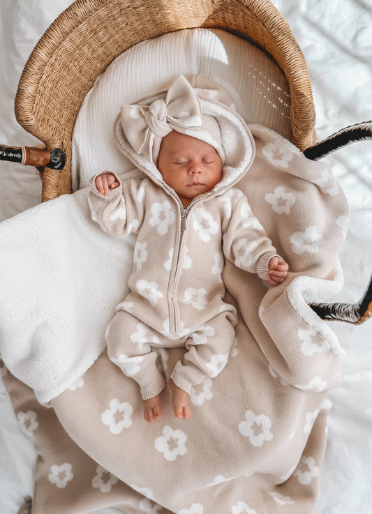 Indigo Dreams Lola Sherpa Hooded Romper -vauvan neulehaalari, Oatmeal