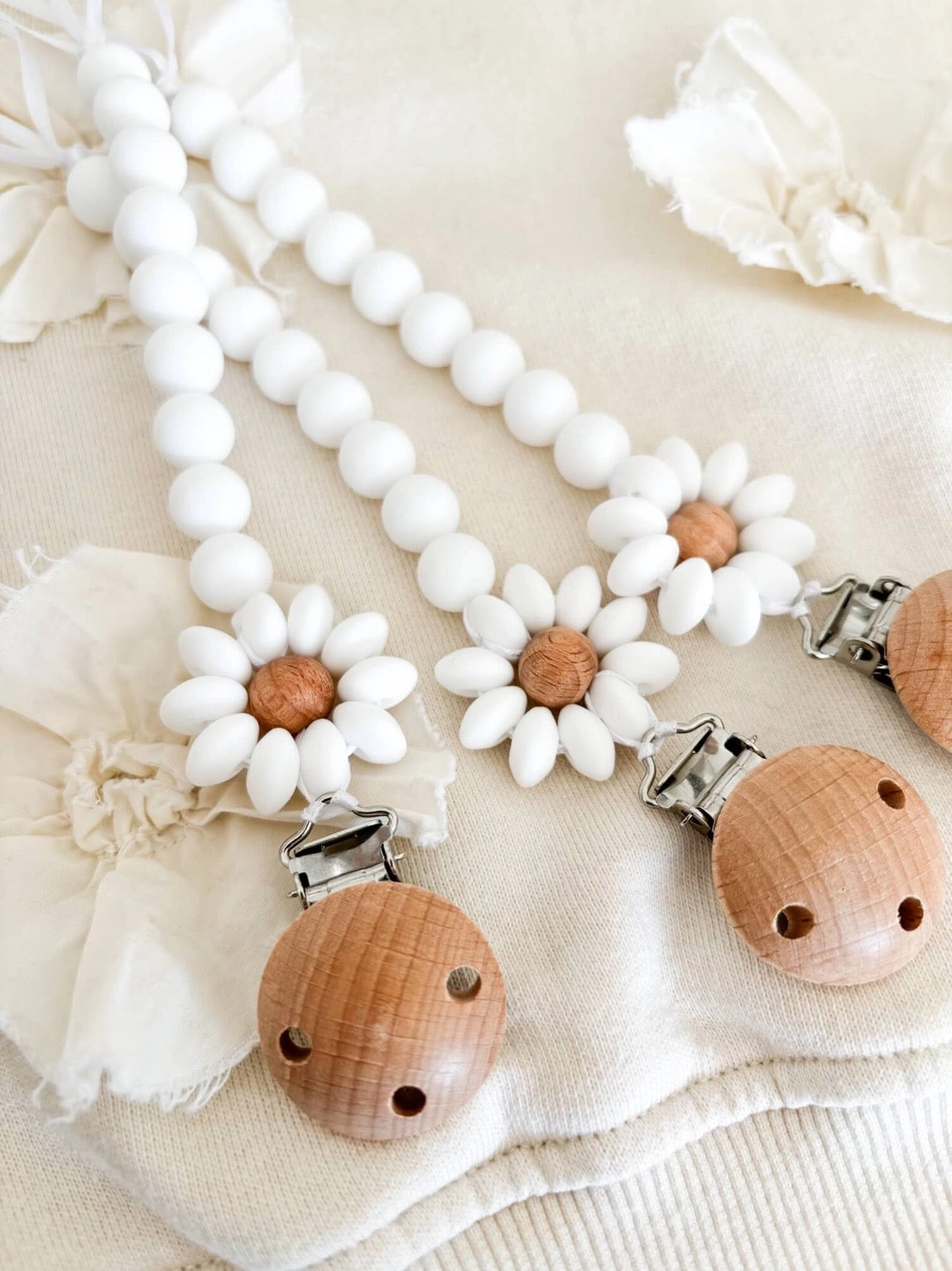 CW Events White Flower Pacifier clip