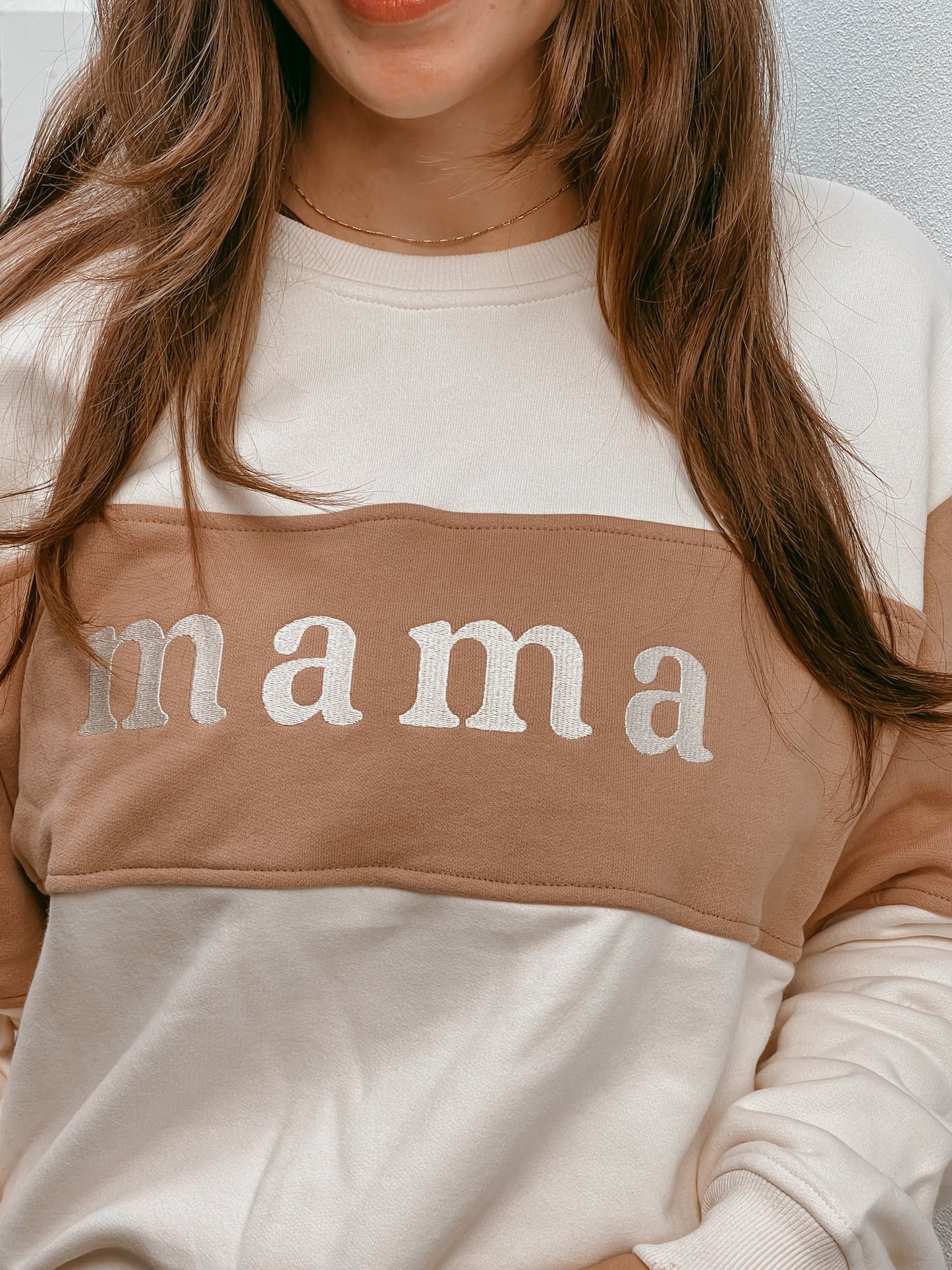 Mama Sweater -collegepaita