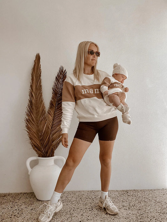 Mama Sweater -collegepaita