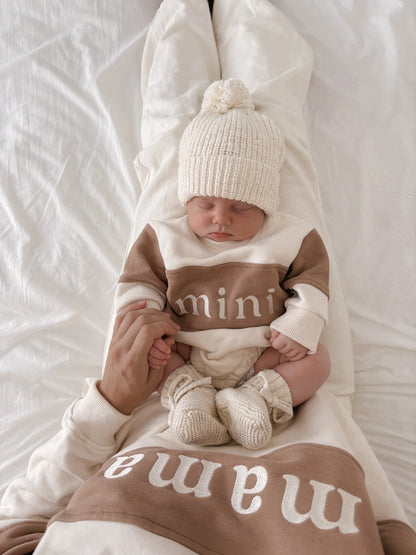 Mama Sweater -collegepaita