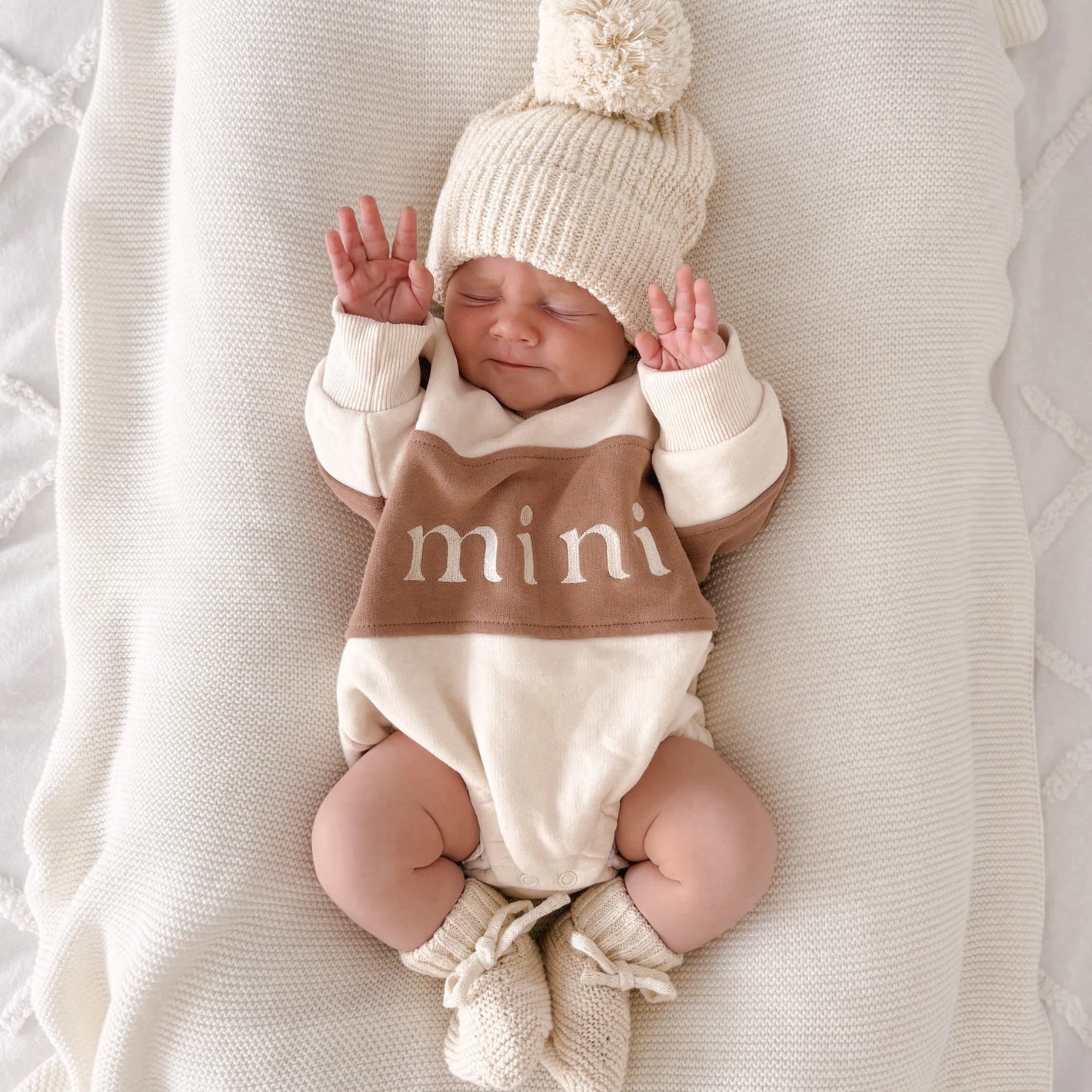 Blossom & Pear Mini bubble romper pitkähihainen, pehmeä fleecevuorattu puuvillahaalari vauvalle