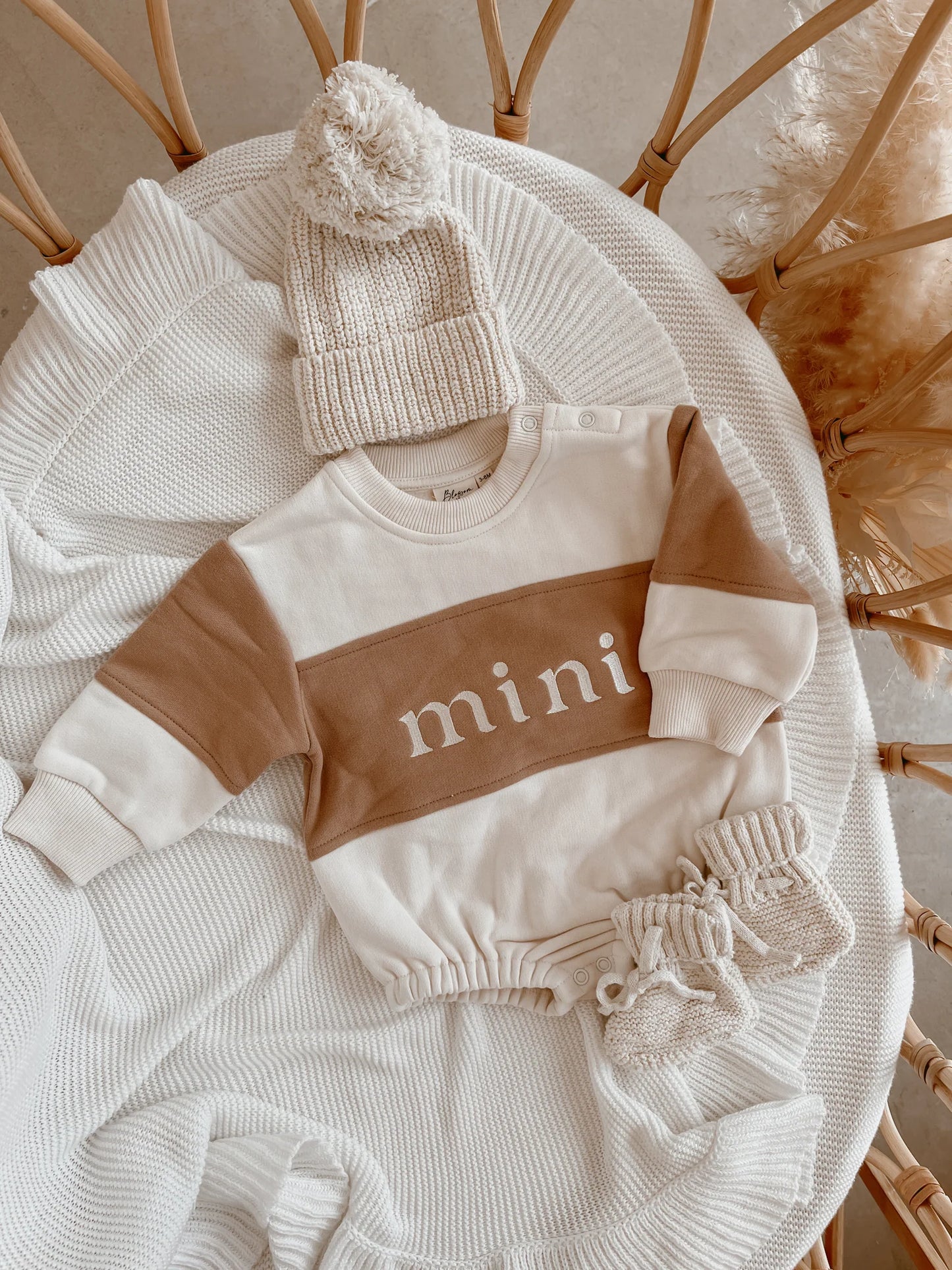 Vauvan pitkähihainen Collegebody "Mini"