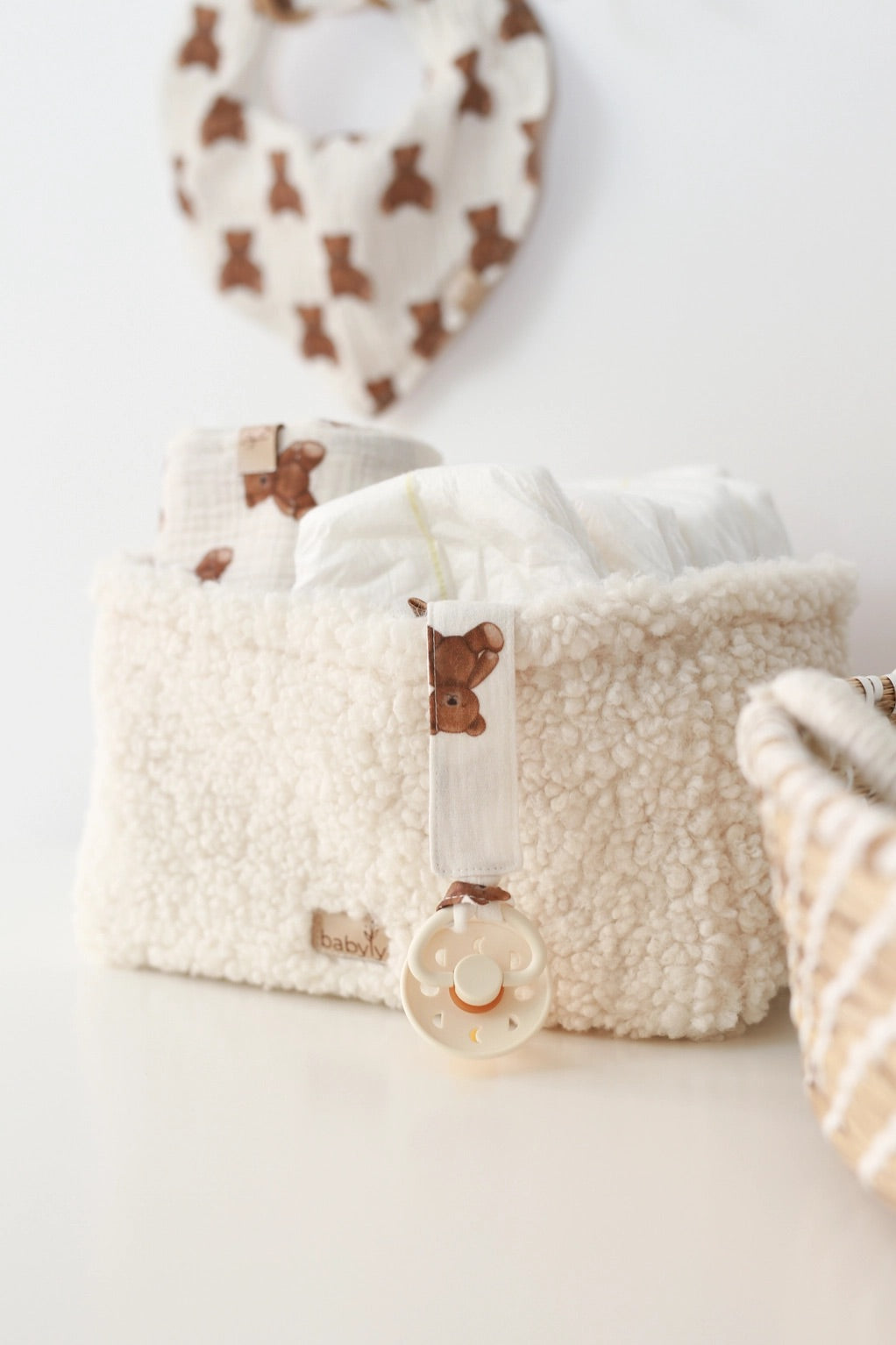 Babyly Teddy diaper storage basket, Cream or Taupe, 3 different sizes