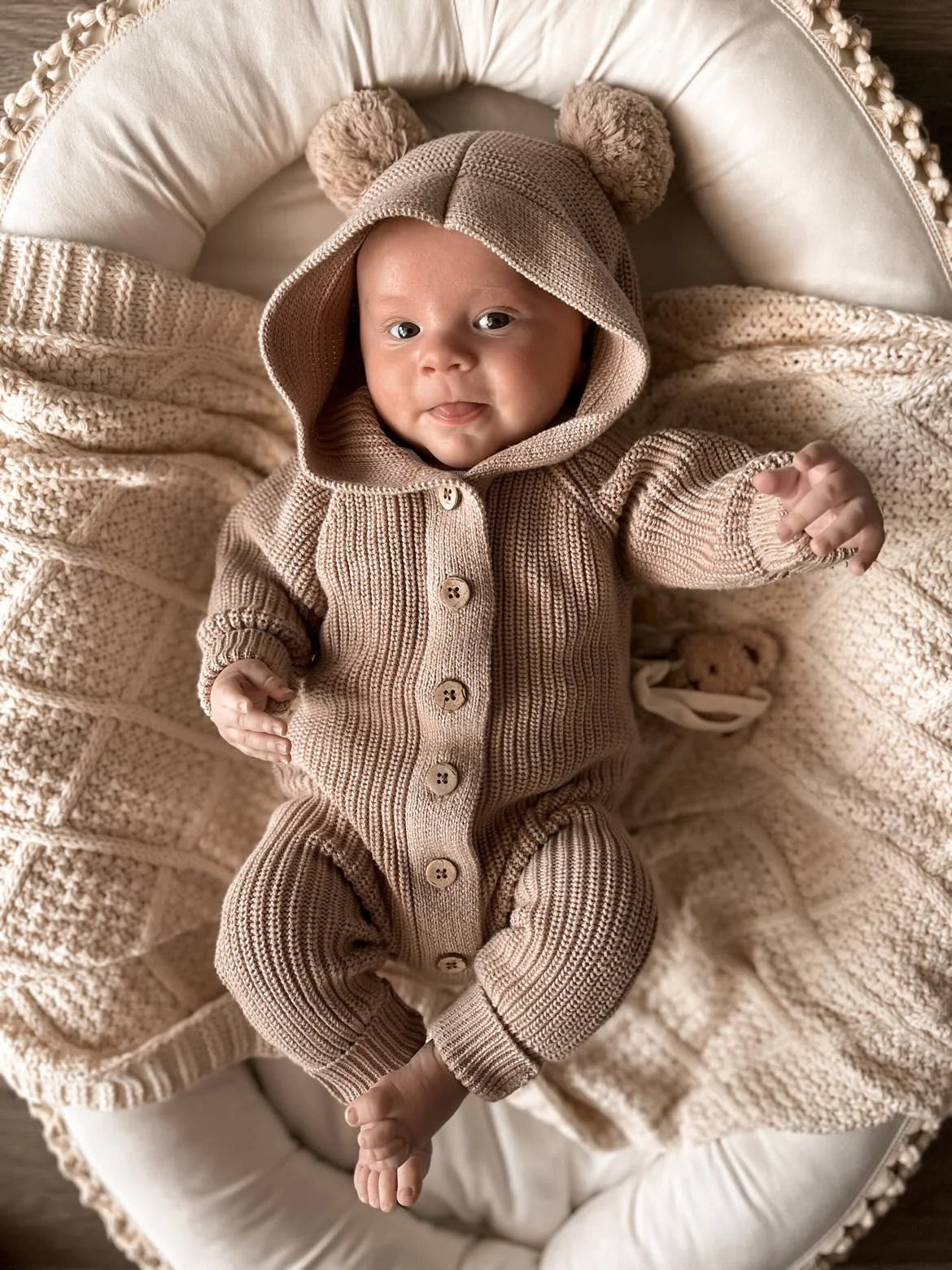 Little B's Nursery Classic Knit Hoodie vauvan neulehaalari, Cacao
